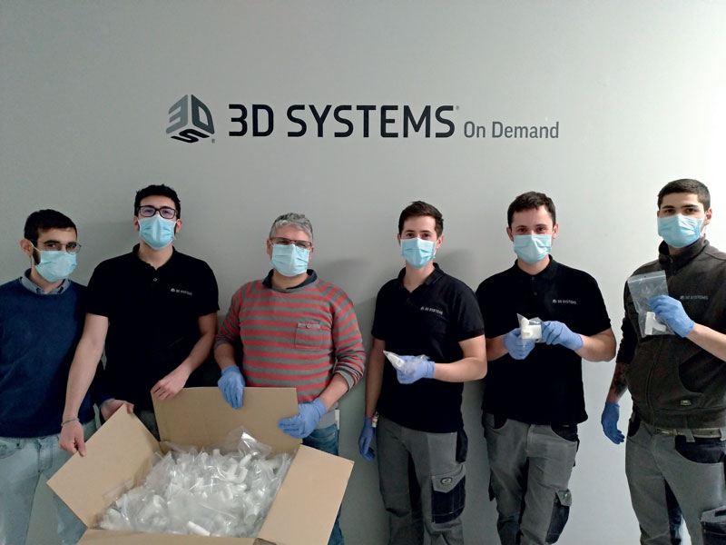 La struttura On Demand di 3D Systems con sede a Pinerolo (Torino) ha collaborato con Isinnova (Brescia) per la costruzione di 100 valvole allo scopo di realizzare una maschera per ventilazione di emergenza. 