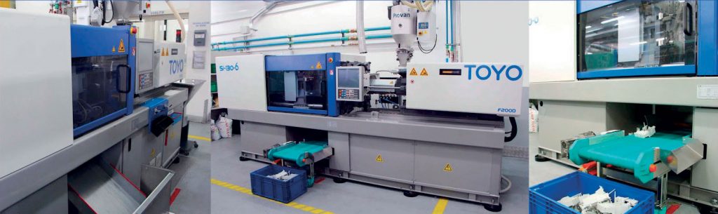 Nel reparto produzione di Valid Plastic sono presenti sedici presse ad iniezione.