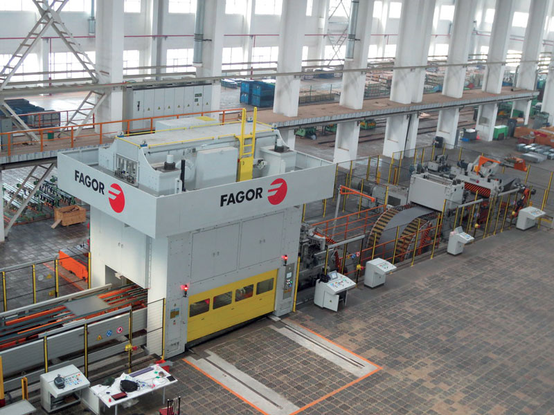 Fagor Arrasate può vantare tredici nuove referenze nella progettazione e produzione di impianti completi di stampaggio per OEM e TIER1 in Europa, USA, Messico e Cina. 