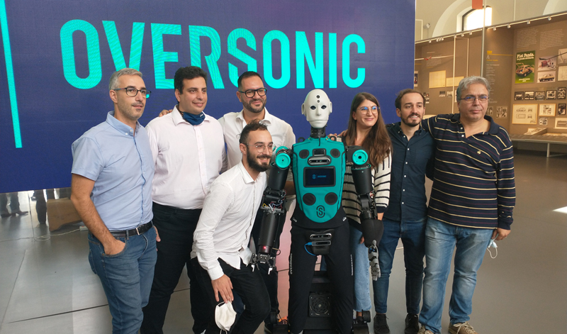 RoBee: Robot Umanoide Cognitivo - Oversonic Robotics